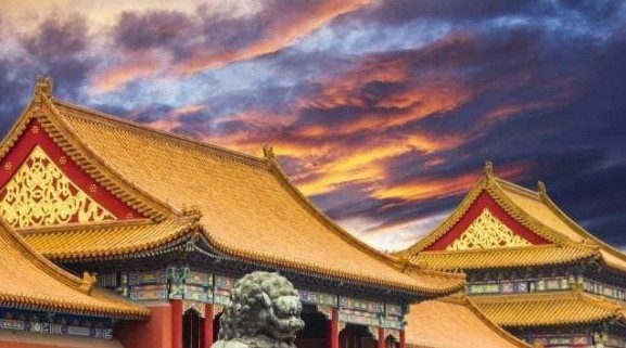 Hơn 600 năm, vì sao không có phân chim trên nóc Tử Cấm Thành?