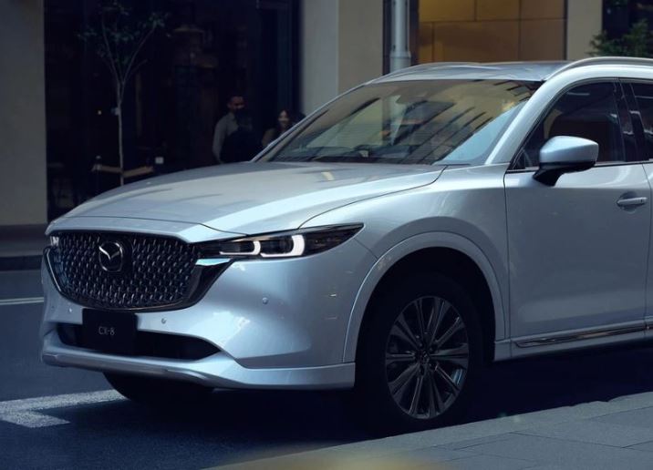 Mazda CX-8 rục rịch ra mắt thị trường Việt: Giá khởi điểm 969 triệu, bổ sung thêm trang bị an toàn
