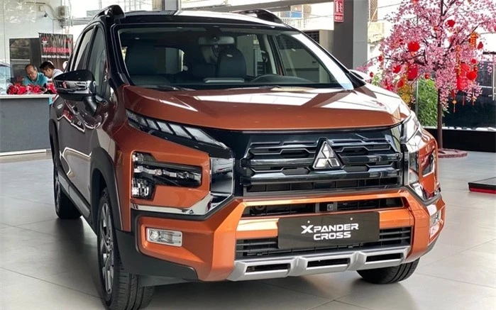 Giá xe Mitsubishi Xpander Cross lăn bánh đầu tháng 12/2024 kèm ưu đãi lớn, hạ đo ván Suzuki XL7 ảnh 3