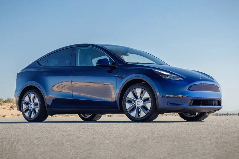 Tesla Model Y xếp thứ 2.