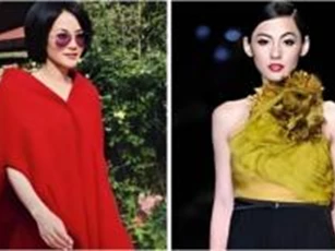 Trương Bá Chi 42 tuổi và Vương Phi 53 tuổi cùng trình diễn trên sàn catwalk: Một người giống siêu mẫu, một người như đạo cô