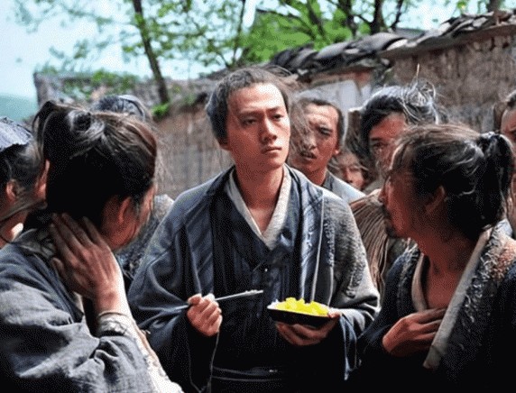 Người nghèo thời cổ đại ăn gì hàng ngày? Đừng bị phim truyền hình đánh lừa, có thể bạn sẽ không trụ nổi 1 ngày