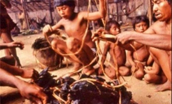 bộ lạc Yanomami, bộ lạc bí ẩn nhất thế giới, người Yanomami