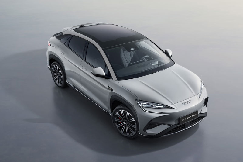 SUV công suất 523 mã lực, thiết kế sang chảnh, giá hấp dẫn