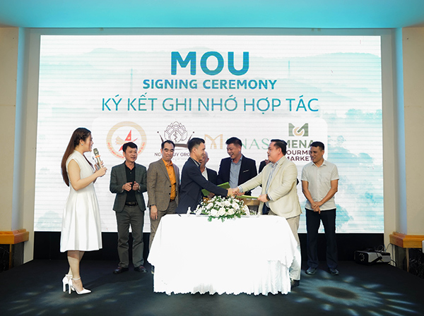Đà Lạt: Mena Gourmet Market hợp tác chiến lược với Ngọc Duy Group, Da Dream Farm