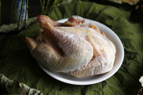 Rã đông thịt gà đừng cho vào lò vi sóng, đây là cách vừa đảm bảo thịt ngọt mà không mất chất dinh dưỡng