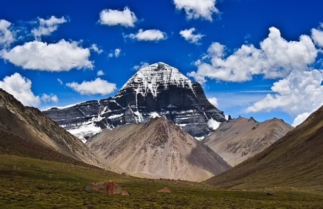 Ngọn núi nổi tiếng tại Trung Quốc nhưng không một ai dám leo vì lý do đặc biệt, nhất là người nước ngoài