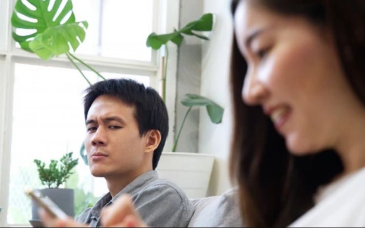 Chuyện nhà "khó đỡ": Vợ tốt bụng đến mức khiến cả gia đình “khóc không ra nước mắt”