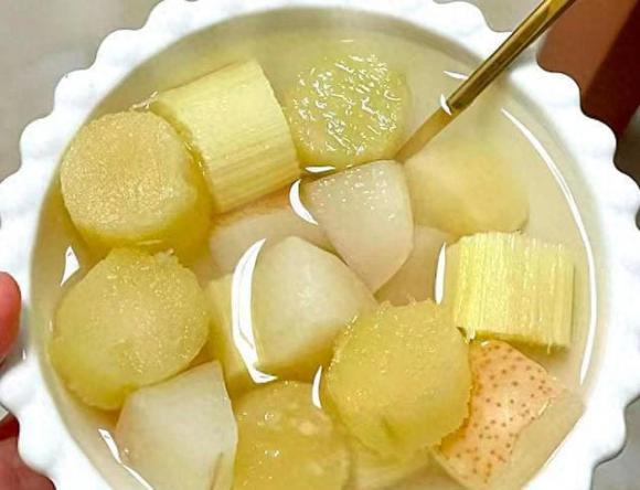 Mùa đông nấu mía có tác dụng rất tốt, làm ẩm da khô mùa đông, giải độc, bồi bổ dạ dày, thật đáng tiếc nếu không biết