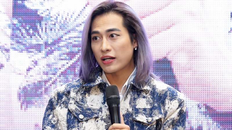 Sau sân khấu debut hoành tráng, HÚH tiếp tục trình làng MV mới