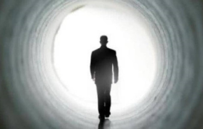 Người chết có thực sự quay về báo mộng cho người thân? Các nhà khoa học đưa ra lời giải thích, không phải mê tín