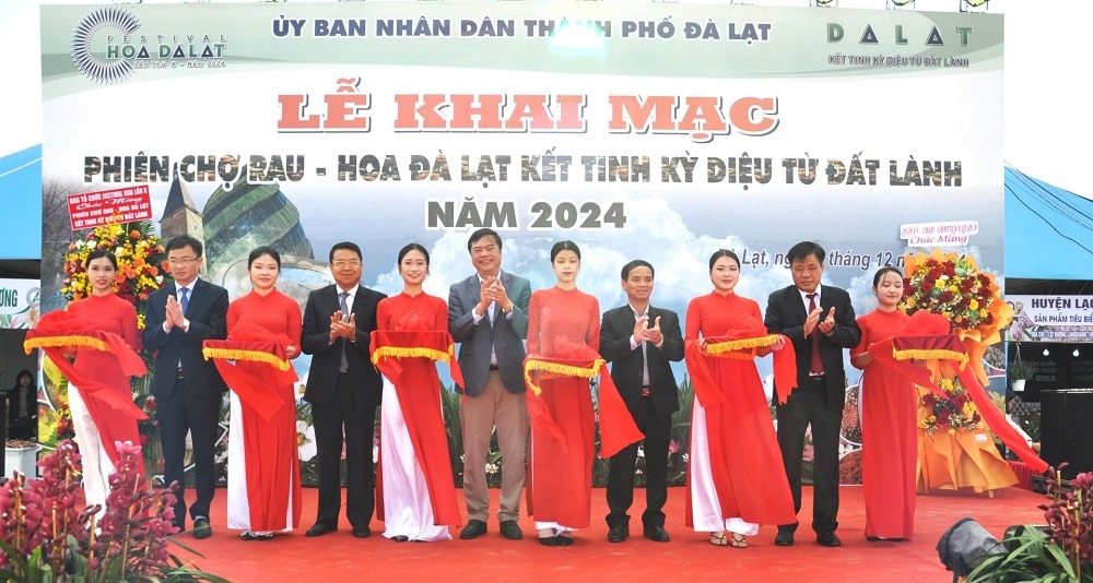 Sản phẩm thế mạnh của Đà Lạt – Lâm Đồng thu hút khách tại Festival hoa
