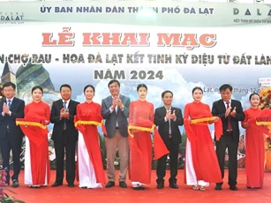 Sản phẩm thế mạnh của Đà Lạt – Lâm Đồng thu hút khách tại Festival hoa