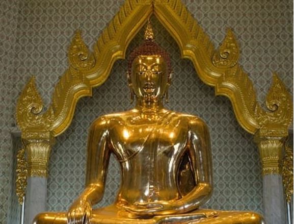 S&#x1EA3;n ph&#x1EA9;m l&#xE0;m t&#x1EEB; v&#xE0;ng &#x111;&#x1EAF;t &#x111;&#x1ECF; nh&#x1EA5;t th&#x1EBF; gi&#x1EDB;i! L&#x1B0; v&#xE0;ng &#x111;&#x1EDD;i Minh ch&#x1EB3;ng l&#xE0; g&#xEC; khi so v&#x1EDB;i b&#x1EE9;c t&#x1B0;&#x1EE3;ng Ph&#x1EAD;t n&#x1EB7;ng 5,5 t&#x1EA5;n, tr&#x1ECB; gi&#xE1; 6.000 t&#x1EF7;