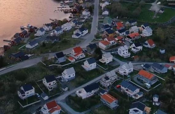 Khám phá vùng đất độc đáo ở châu Âu: Mặt trời chiếu sáng không ngừng suốt 4 tháng