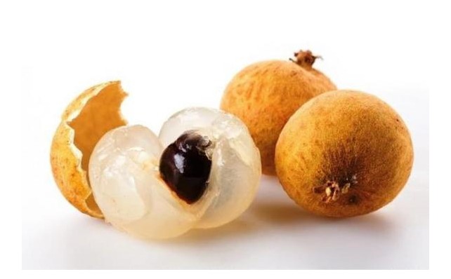 Vỏ nhãn thừa đừng vội vứt đi, hai công dụng thần kỳ có thể giúp bạn tiết kiệm cả đống tiền đấy