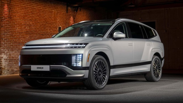 Cận cảnh SUV chạy điện lớn nhất của Hyundai