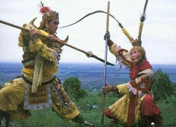 10 vũ khí nặng nhất trong 'Tây Du Ký': Gậy như ý 13.500 cân cũng chỉ xếp thứ 7, bình cam lộ của Quan Âm ở vị trí thứ hai, thần khí nhỏ nhất lại đứng đầu