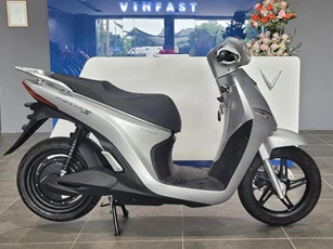 Bảng giá xe máy VinFast tháng 12/2024: Giảm giá sốc