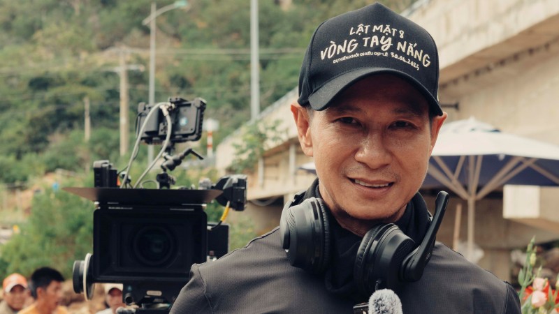 “Lật mặt 8: Vòng tay nắng” chính thức bấm máy, hé lộ bối cảnh ngày đầu ở Ninh Thuận