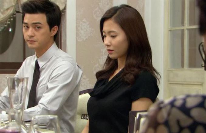 Mẹ chồng “cầu cứu” con dâu bán nhà trả nợ cho em chồng chơi bời, nhận về câu trả lời thẳng thừng khiến bà nghẹn lời