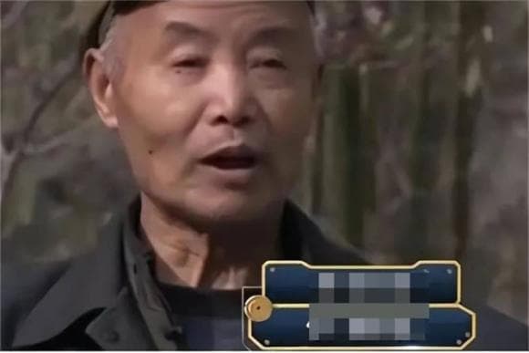 Ông lão mơ thấy có kho báu dưới nhà, đào đến 13m phát hiện 'mỏ vàng sống' tiền tiêu không hết