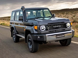 Toyota Land Cruiser J70 bổ sung thêm tùy chọn hộp số sàn nhằm cải thiện hiệu suất