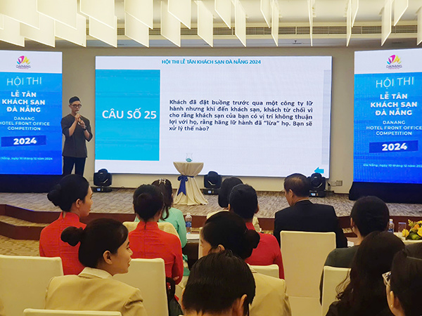 Đà Nẵng: Nâng cao năng lực đội ngũ ‘đại sứ du lịch’