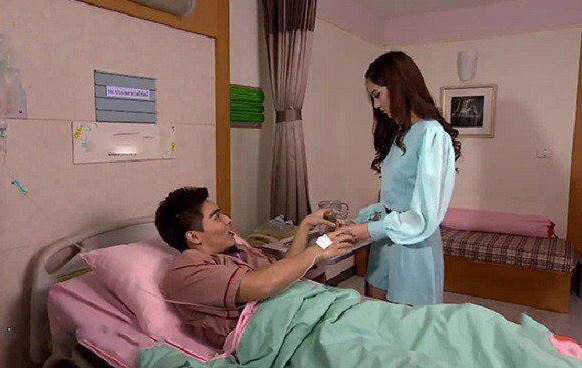 Tuyên bố thà ly hôn chứ không bỏ bạn, khi tỉnh dậy trong viện nhìn vợ bầu ngồi bên tôi ân hận vô cùng