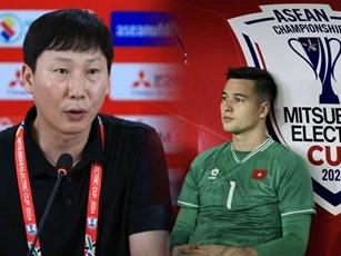 Bị HLV Kim Sang Sik ngó lơ ở AFF Cup 2024, thủ môn ĐT Việt Nam tiếp tục nhận tin kém vui