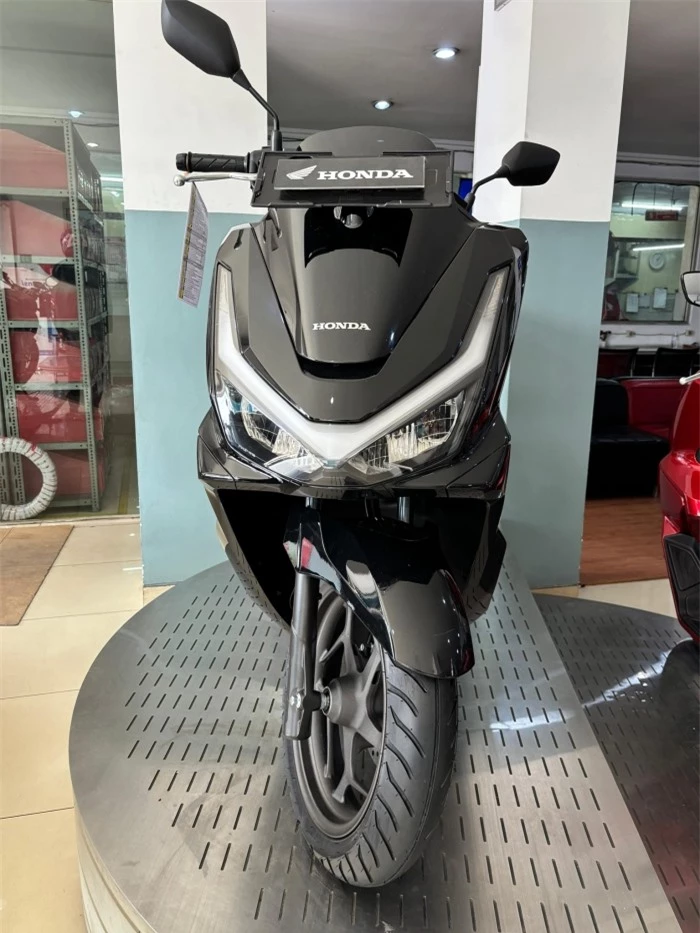 honda-pcx-160-4