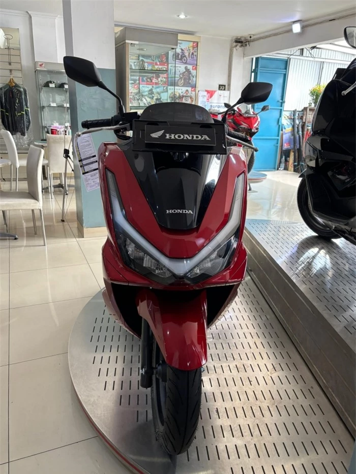 honda-pcx-160-3