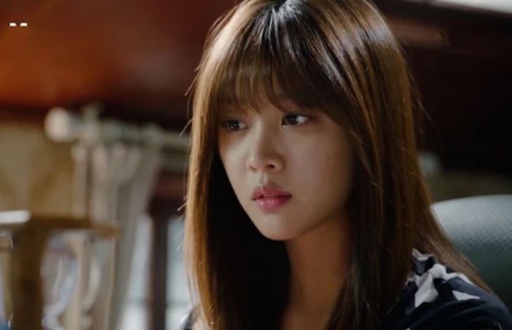 Bi kịch gia đình từ chiếc tivi mới: Con dâu “phản đòn” khiến mẹ chồng sững sờ