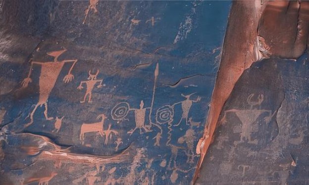 Một bức họa được phát hiện trên dãy Himalaya, trông giống như người ngoài hành tinh và người man rợ đang đánh nhau, ẩn chứa bí mật gì đằng sau nó?