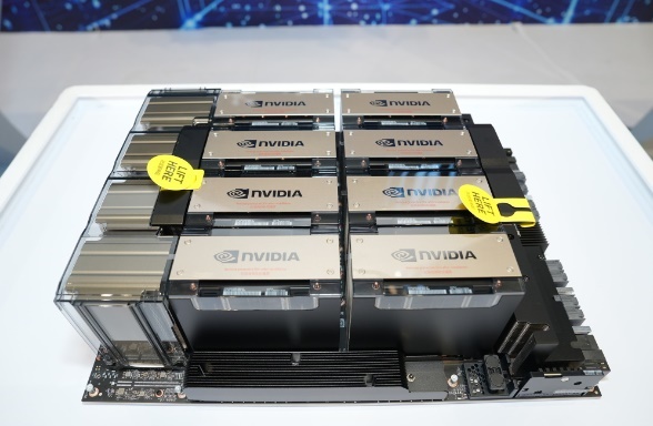 Tập đoàn tài chính Nhật Bản dự kiến đầu tư 35% cổ phần doanh nghiệp AI của FPT