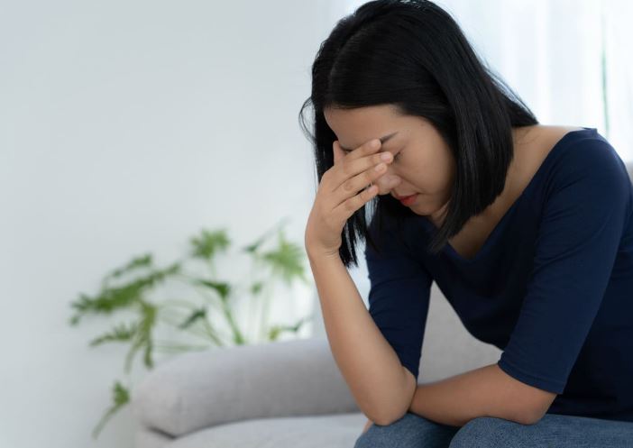 M&#x1EB9; ch&#x1ED3;ng &#xE9;p con d&#xE2;u &#x111;ang mang thai &#x111;i l&#xE0;m v&#xEC; ti&#x1EBF;c ti&#x1EC1;n th&#x1B0;&#x1EDF;ng T&#x1EBF;t: C&#xE2;u chuy&#x1EC7;n khi&#x1EBF;n c&#x1EA3; hai b&#xEA;n gia &#x111;&#xEC;nh &quot;d&#x1EAD;y s&#xF3;ng&quot;