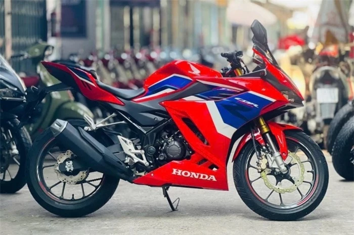Đại chiến Yamaha Exciter, ‘vua côn tay’ 150cc của Honda đẹp hơn Winner X giảm giá sốc 20 triệu đồng ảnh 2
