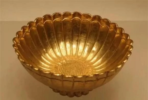 Kho báu 10 nghìn tỷ
