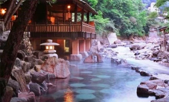 Nước khoáng nóng mặn, Nước khoáng nóng mặn là 'kho báu' đặc biệt trên thế giới 