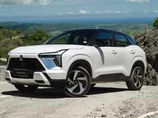 Mitsubishi Xforce dễ lên "ngôi vương" sau cú sẩy chân của Toyota Yaris Cross