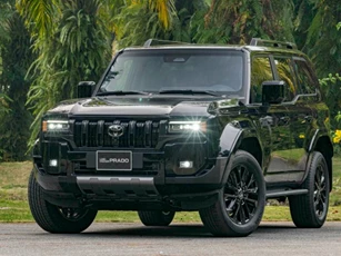 Toyota Land Cruiser Prado 2024: 'Đội giá' nửa tỷ đồng vẫn hút khách tại Việt Nam