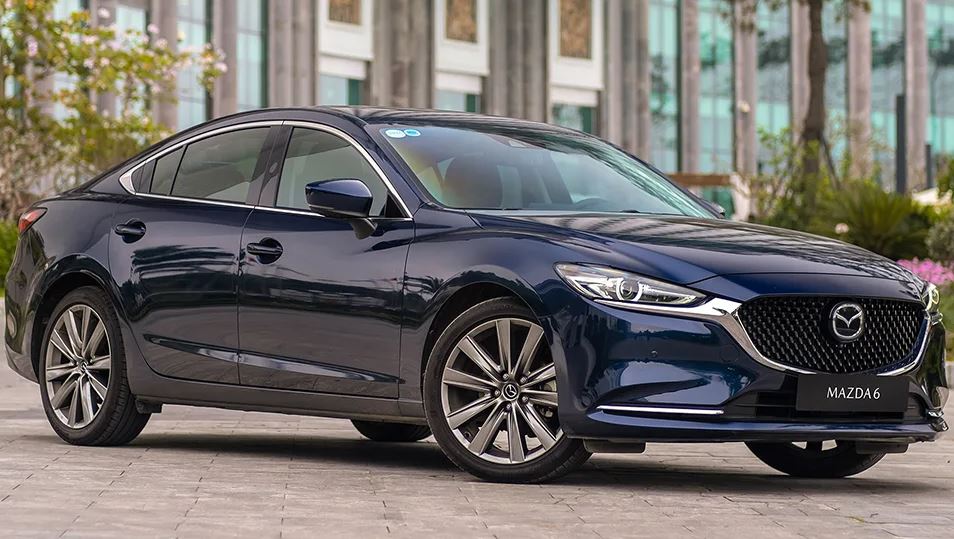Mazda6 đánh bật Toyota Camry, dẫn đầu phân khúc sedan hạng D với doanh số đáng chú ý