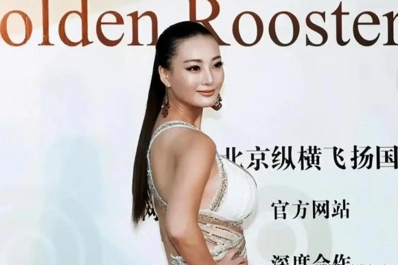 Top 10 nữ minh tinh có vòng một lớn nhất Trung Quốc: Dương Mịch xếp thứ 9