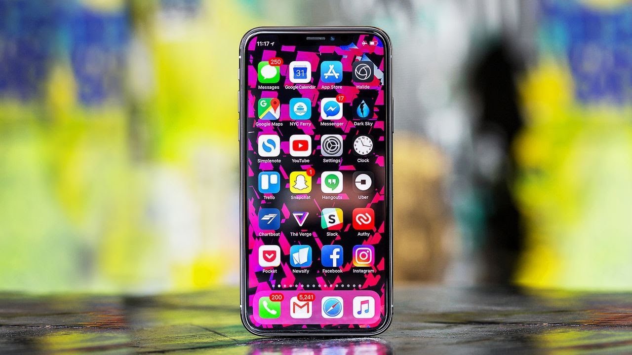 iPhone giá chưa đến 5 triệu, có màn OLED tai thỏ đáng mua