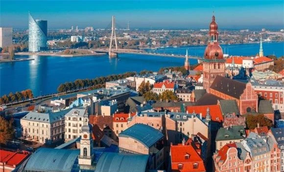 nước nhiều phụ nữ, đa thê, Latvia