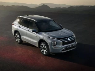 Mitsubishi Outlander 2025: Cải tiến mạnh mẽ về thiết kế và công nghệ