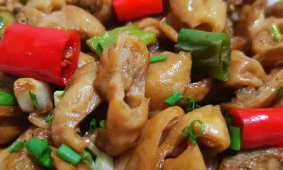 Làm sạch ruột lợn, thêm muối, dùng bột mì là sai? Đầu bếp: Dạy bạn cách cải thiện hương vị đúng cách