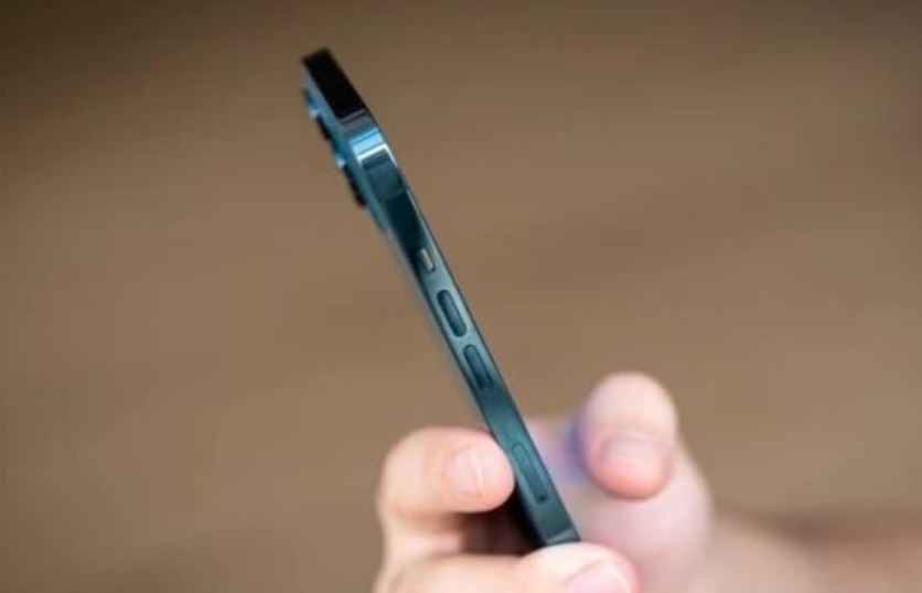 Mẫu iPhone ra mắt 4 năm mà cấu hình vẫn "đỉnh nóc" gần bằng thế hệ mới: Giá máy cũ chỉ 10 triệu