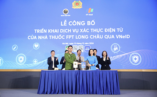 Sắp có thể mua thuốc trực tuyến từ FPT Long Châu qua VNeID
