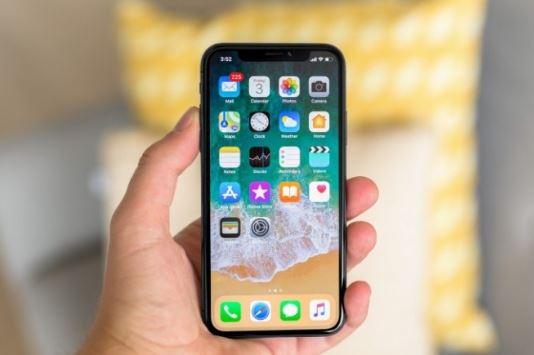 iPhone X 256GB chỉ hơn 3 triệu đồng màn OLED, camera zoom quang 2x như iPhone 16, ăn đứt iPhone SE 4